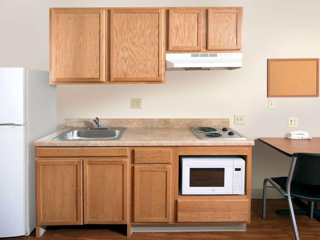 Extended Stay America Select Suites - Wichita - South Zimmer foto